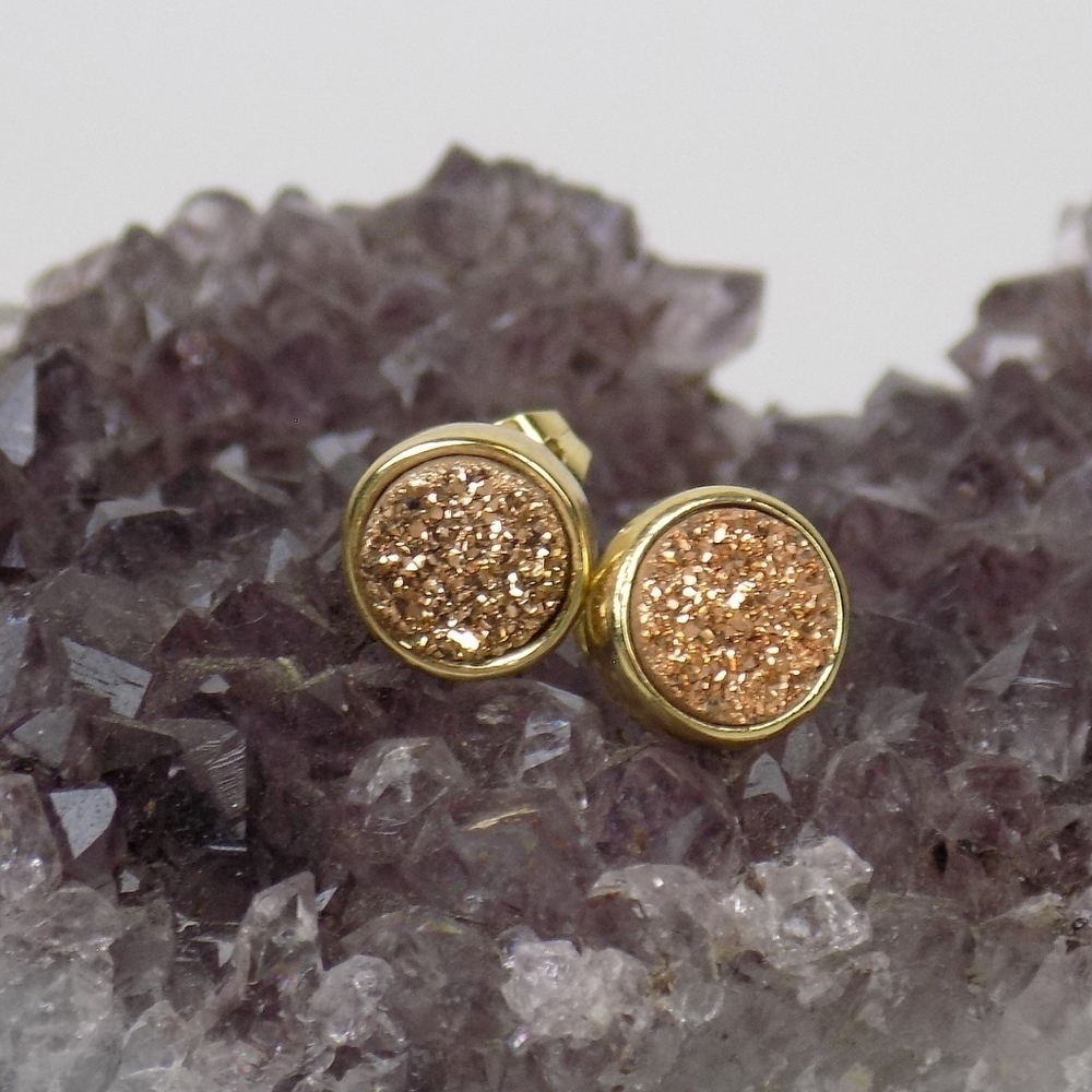 new in pouch! raw druzy stud post earrings